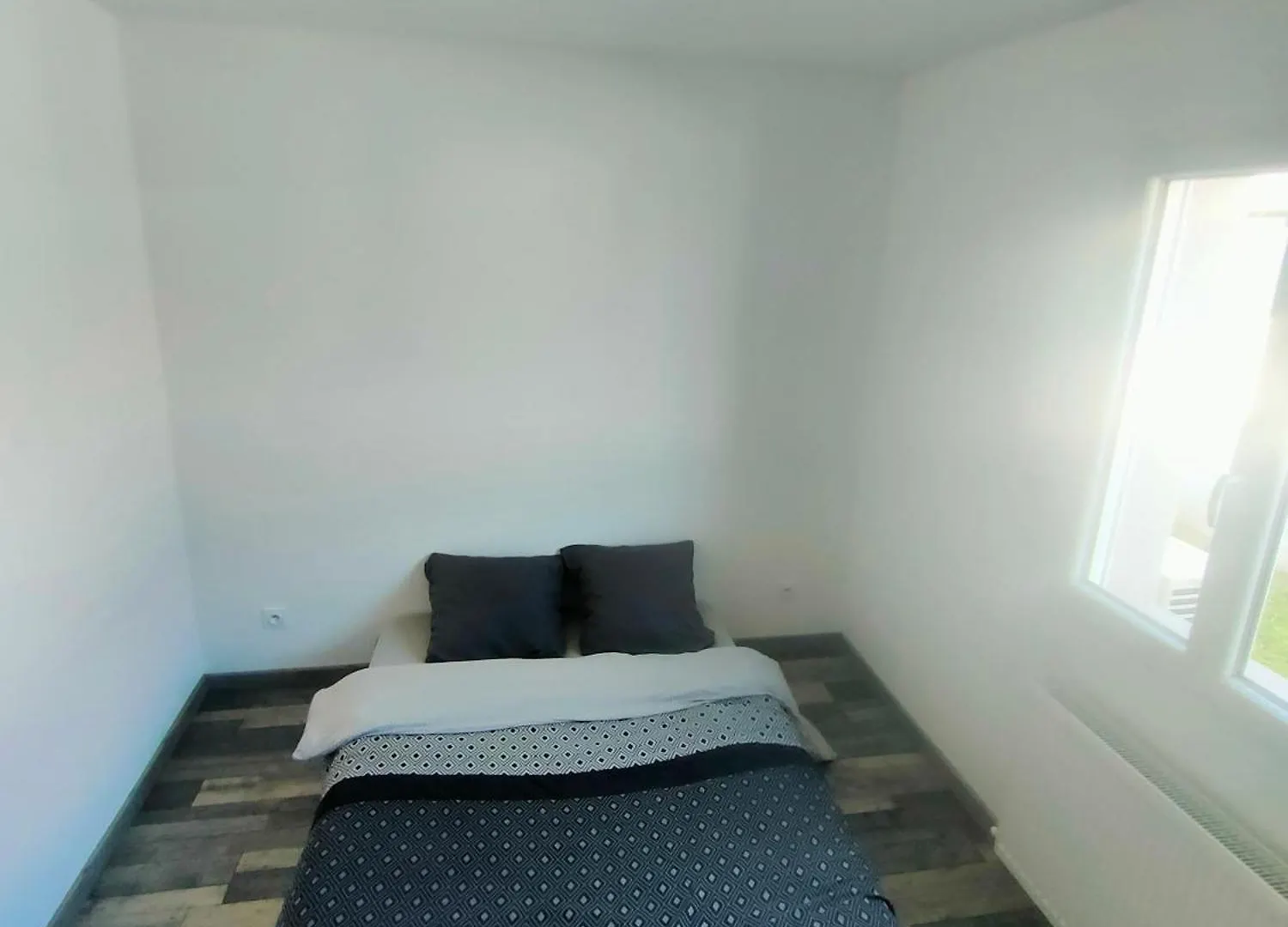 Chambre Dans Maison Plain-Pied Moderne Roanne